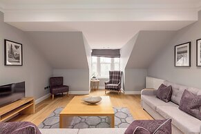 Destiny Scotland - Princes St Residence