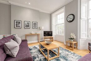 Destiny Scotland - Princes St Residence