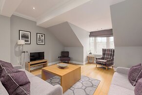 Destiny Scotland - Princes St Residence