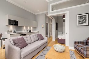 Destiny Scotland - Princes St Residence