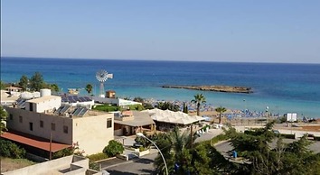 Blue Peter Apartments