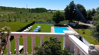 Hotel La Alegría