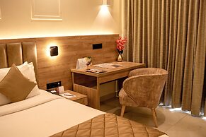 TGI STAR Holidays Yercaud