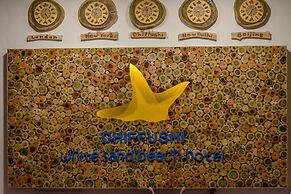 Dhiffushi White Sand Beach Hotel