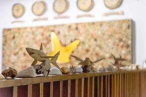 Dhiffushi White Sand Beach Hotel