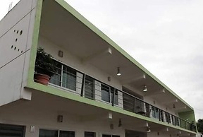 Hotel & Suites Mo Sak