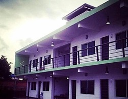 Hotel & Suites Mo Sak