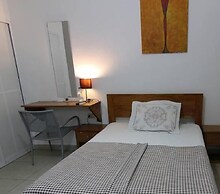 Hotel & Suites Mo Sak