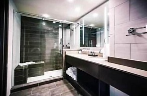 Cherokee Casino & Hotel Roland