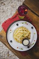 Ocho Artisan Bungalows - Adults only