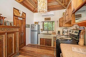 Ocho Artisan Bungalows - Adults only
