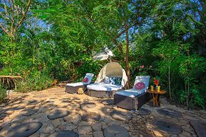 Ocho Artisan Bungalows - Adults only