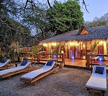 Ocho Artisan Bungalows - Adults only