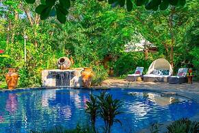 Ocho Artisan Bungalows - Adults only