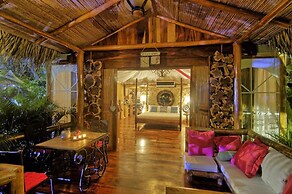 Ocho Artisan Bungalows - Adults only