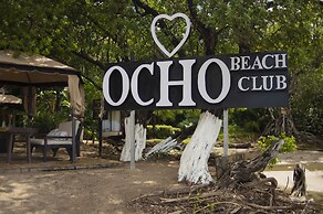 Ocho Artisan Bungalows - Adults only