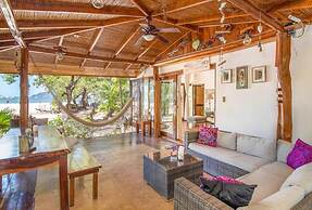 Ocho Artisan Bungalows - Adults only