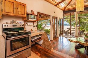 Ocho Artisan Bungalows - Adults only