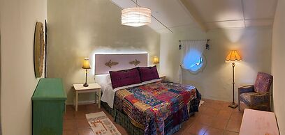 Yellow House - Hostel