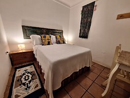 Yellow House - Hostel