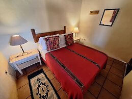 Yellow House - Hostel