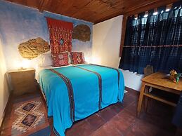 Yellow House - Hostel