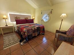 Yellow House - Hostel