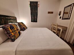 Yellow House - Hostel