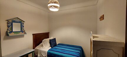 Yellow House - Hostel