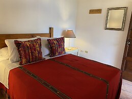 Yellow House - Hostel