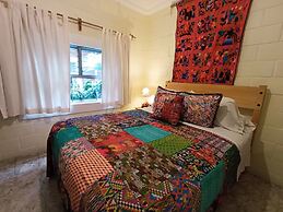 Yellow House - Hostel