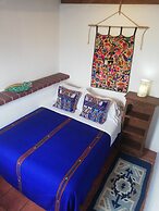Yellow House - Hostel