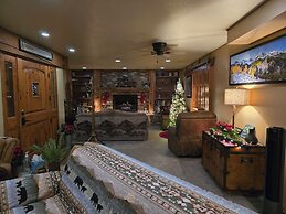 Buffalo Peaks B&B