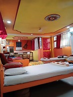 Govind Hotel