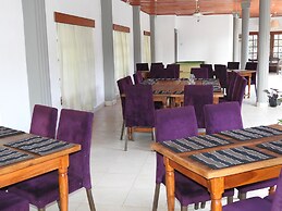 Paradise Inn
