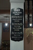 Paradise Inn