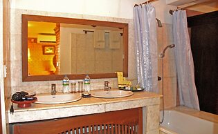 KMA Bagan Hotel River View