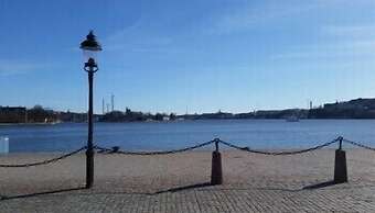 Dockside Hostel Old Town