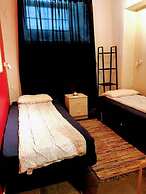 Dockside Hostel Old Town