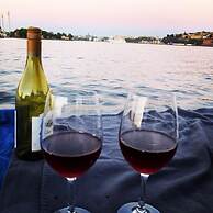 Dockside Hostel Old Town