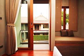 Chu Hotel