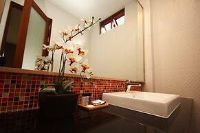 Chu Hotel