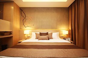 Chu Hotel