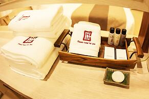 Chu Hotel