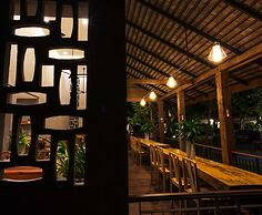 Chu Hotel