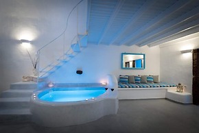 Fira white residence