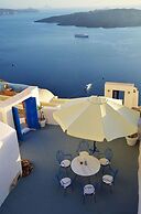 Fira white residence