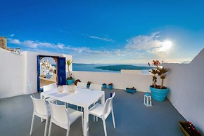 Fira white residence