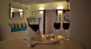 Fira white residence