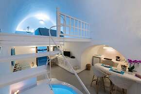 Fira white residence